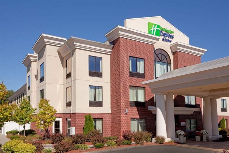 CBRE Announces Sale of Holiday Inn Express & Suites Manchester-Airport ...